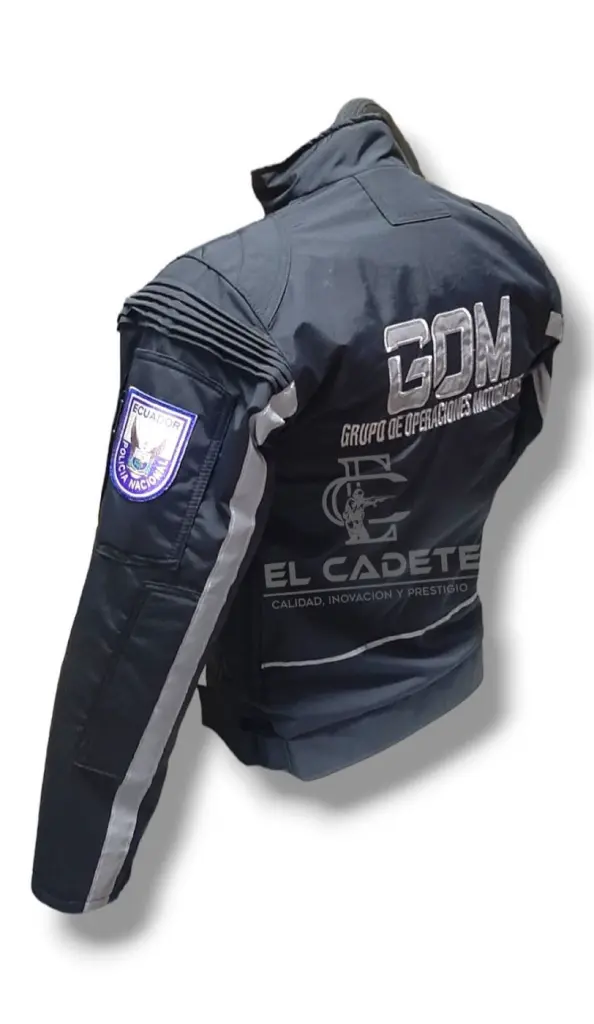 Chompa táctica del GOM-001 (2).webp